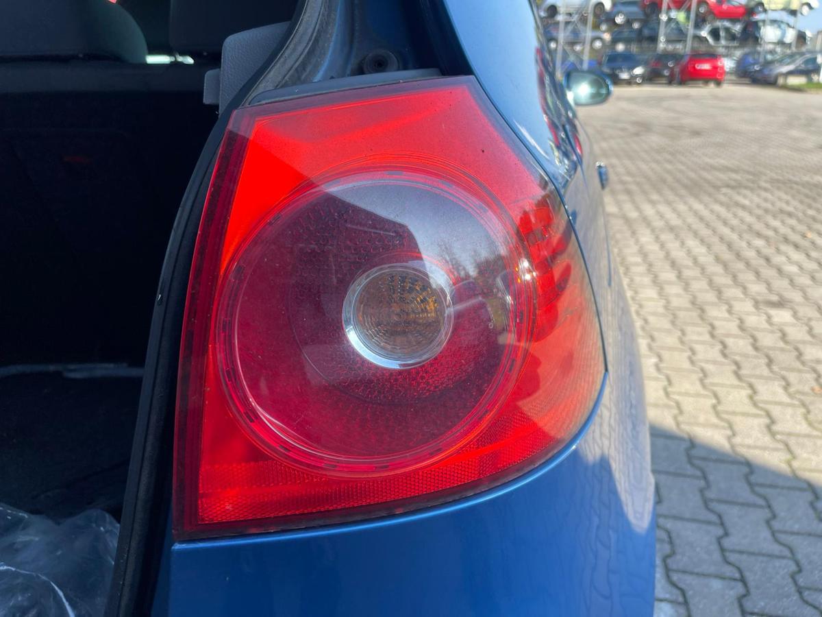 VW Golf V original Rücklicht Rückleuchte außen rechts BJ05